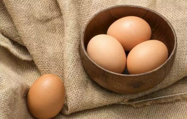 有人一天吃了近20个鸡蛋，他的结局会怎么样呢？